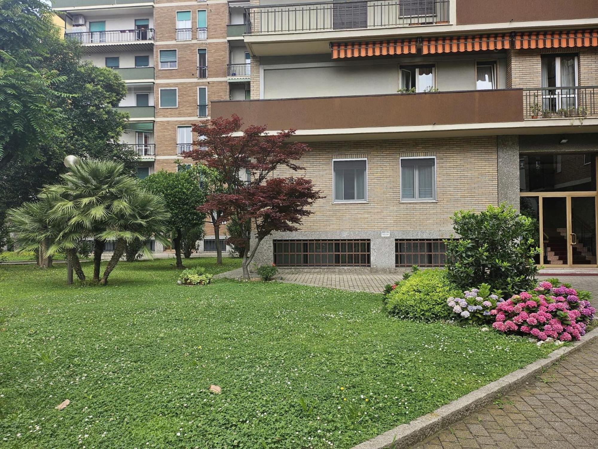 Hbhall Linate Apartment Милан Экстерьер фото